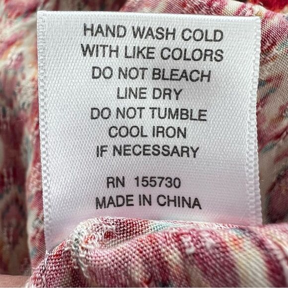 Rose & Olive Smocked Cap Sleeve Keyhole Back Western Print Boho Blouse SZ L - Picture 12 of 13